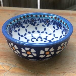 Wiza Poland Handmade Polish Pottery Country Blue Daisy Pattern Sauce Bowl 3 3/4”